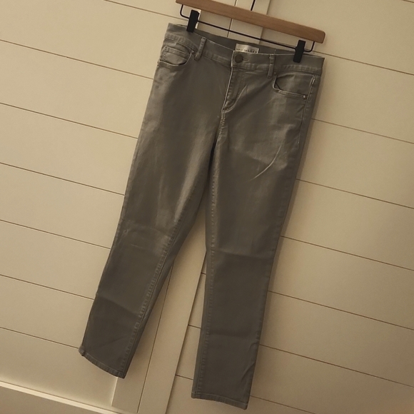 LOFT Pants - Super cute Grey jeans, brand NEW 👖 ✨️